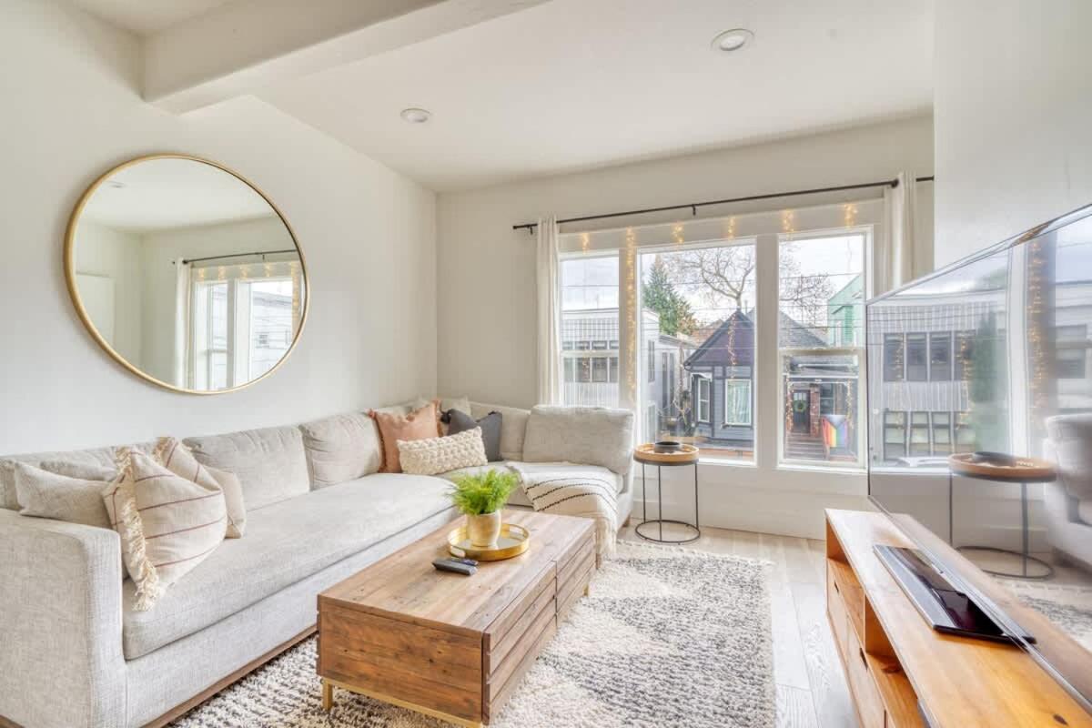 Stay Portland - Perfect Portland Farmhouse Loft - Breweries & Bars Esterno foto